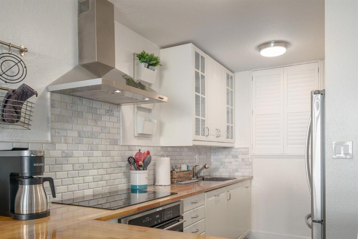 Direct Oceanfront—Fully Remodeled—Sleeps 6 Villa Wailuku Exterior photo