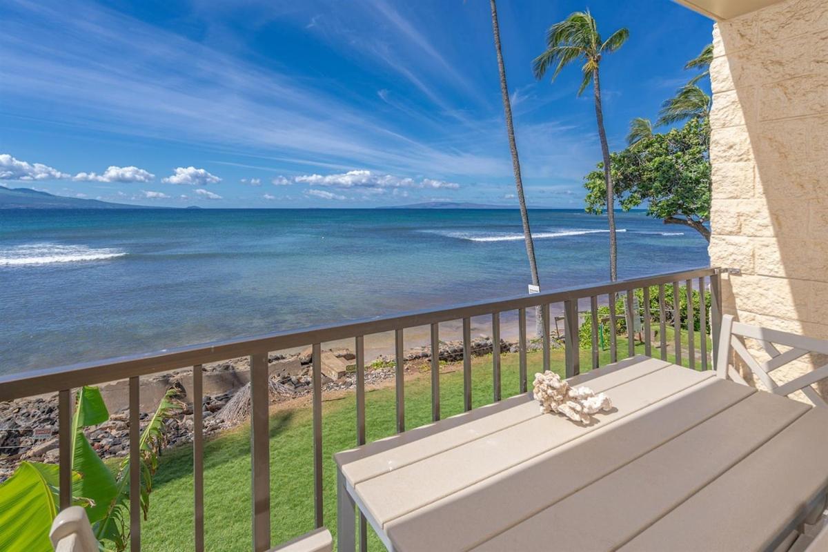 Direct Oceanfront—Fully Remodeled—Sleeps 6 Villa Wailuku Exterior photo